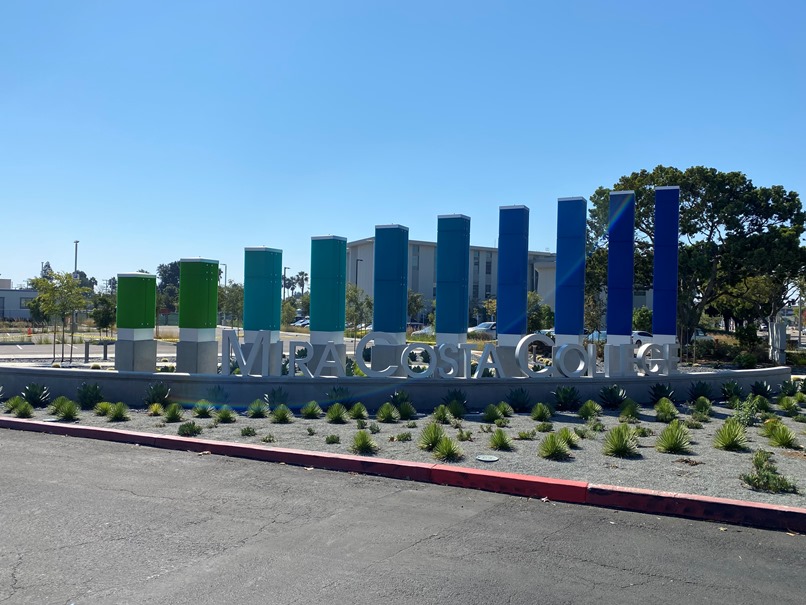 MiraCosta Community College District’s Community Learning Center Monument Sign